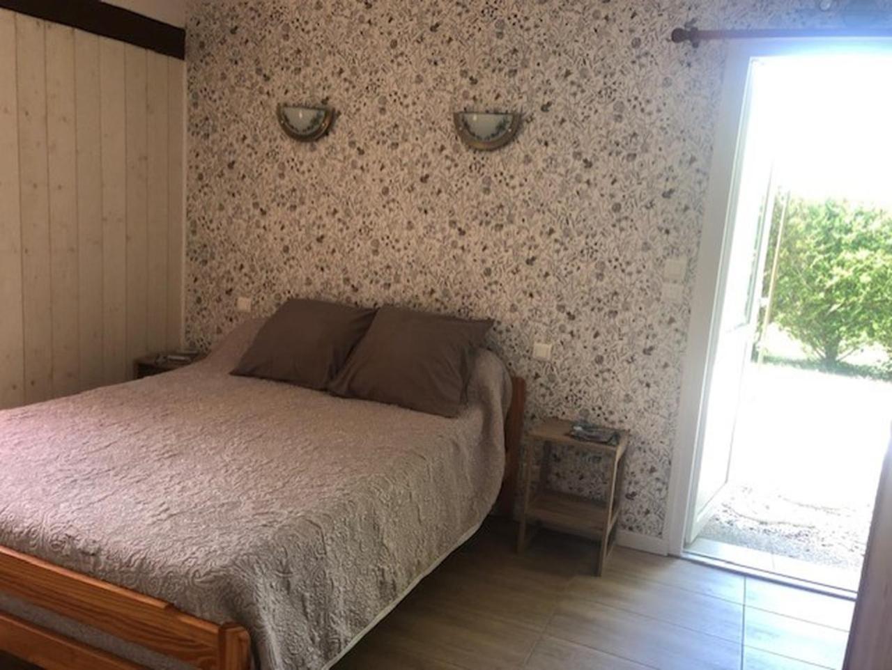 Chambre D'Hotes La Cavaille Veyrines-de-Vergt Esterno foto